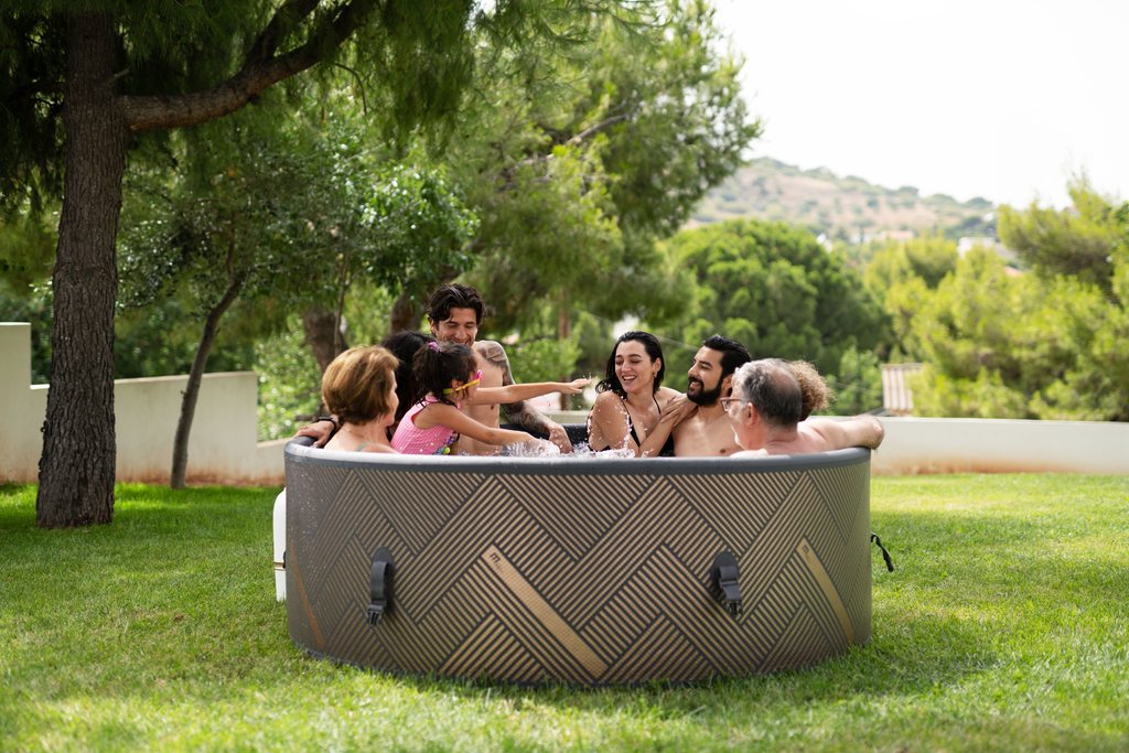 MSPA | MONO | Verto Series | Rigid Hot Tub & Spa | Upto 6 Person